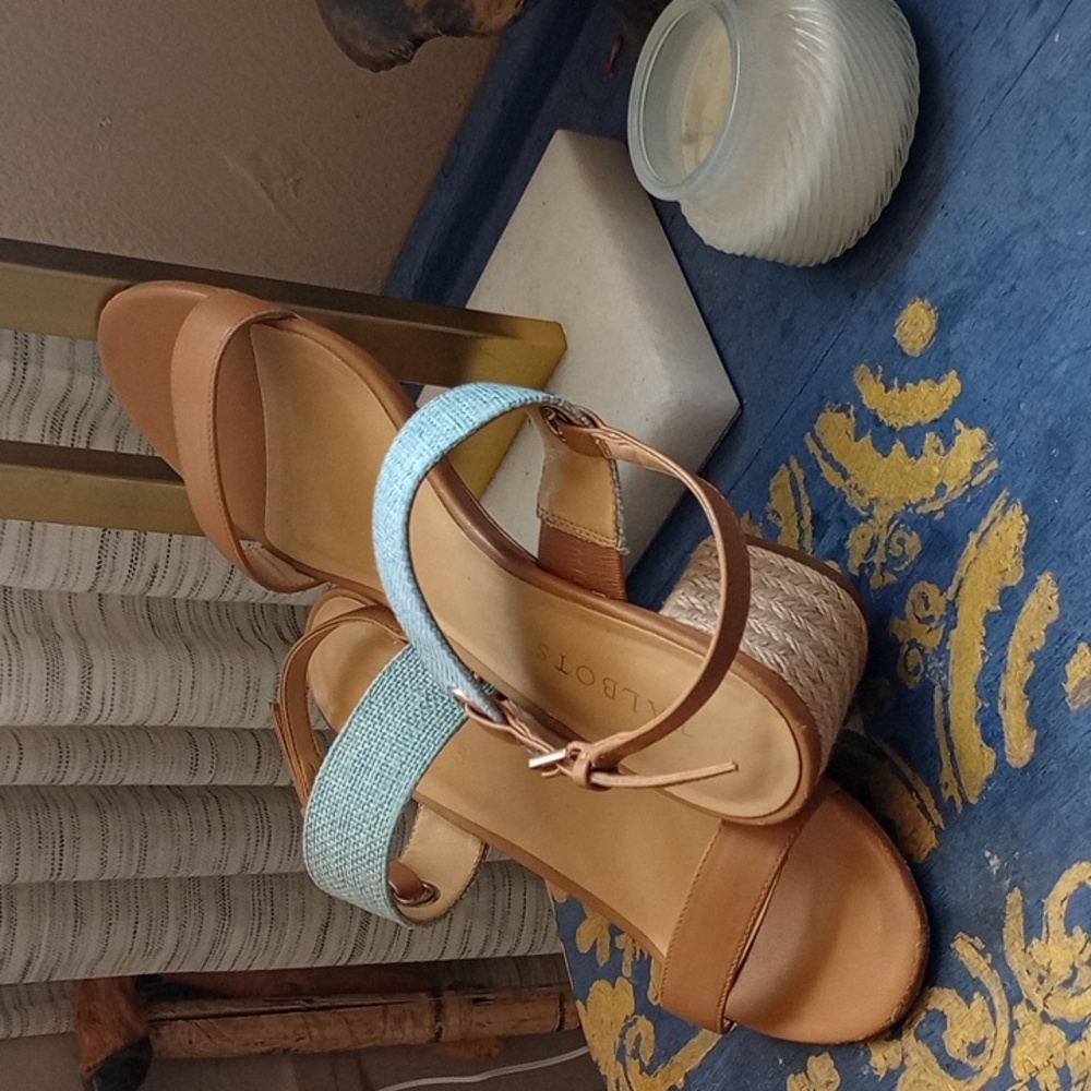 Low block heel sandals